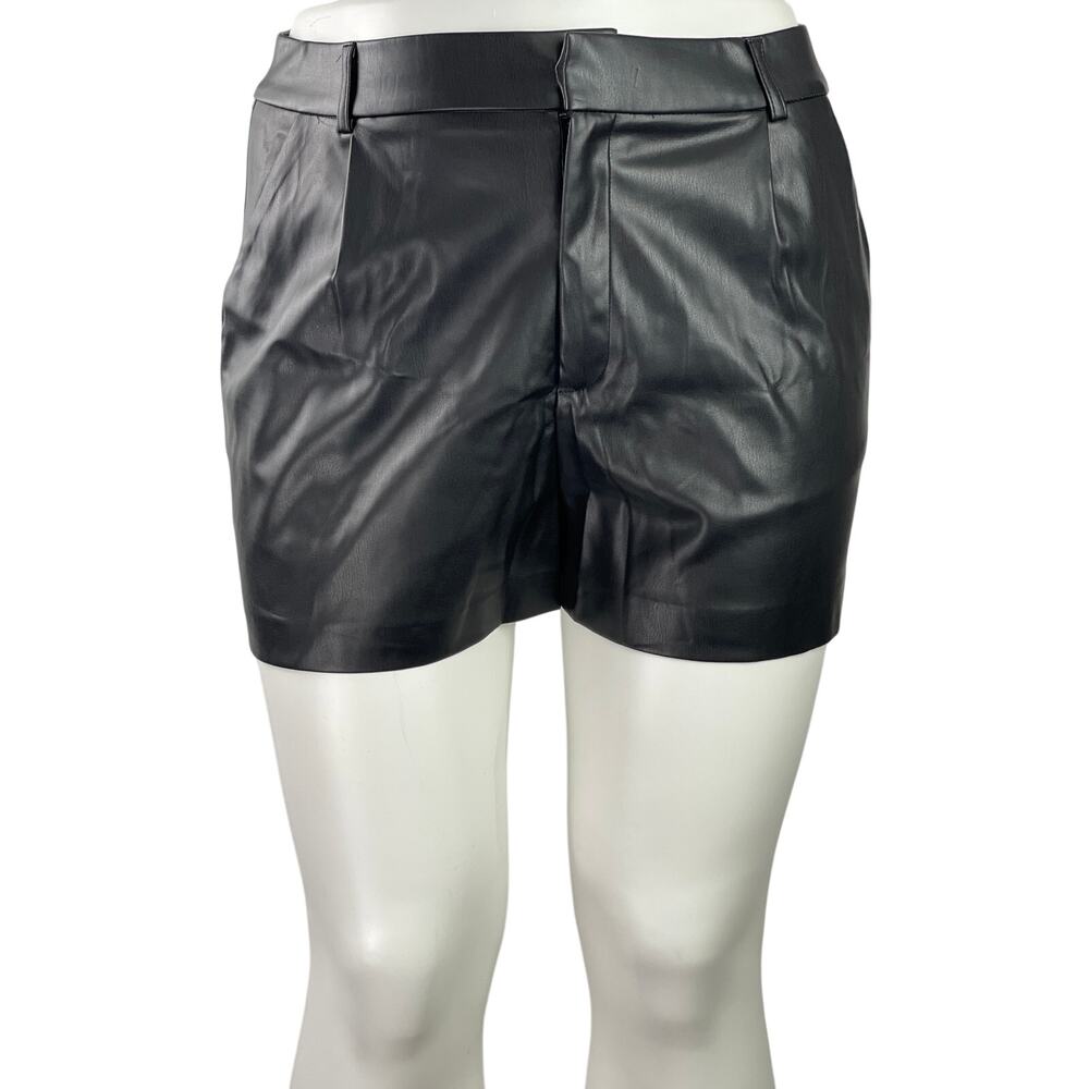 Zara Black Faux Vegan Leather Pleated High Rise Casual Mini Shorts Size XXL